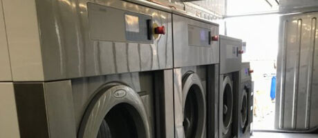 Mobile laundry containers, a complete laundry